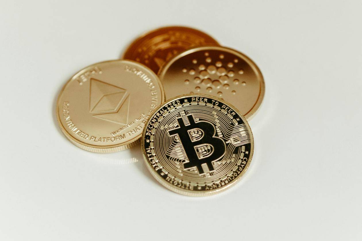 贵金属投资平台费用全解析：如何聪明避开那些看不见的成本