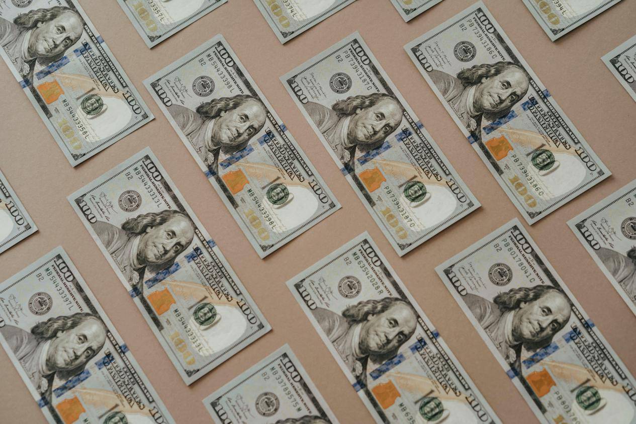 现货黄金进阶盈利指南：金盛贵金属助力高手的 3 种高胜率交易策略